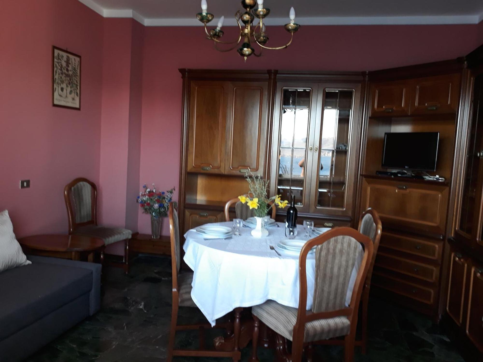 Casa Ai Castelli Apartment กันโนบีโอ ห้อง รูปภาพ